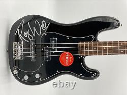 Beckett Roger Waters Pink Floyd Signed Black Bass Guitar Autograph Bas Loa