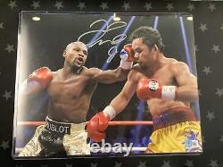 FLOYD MAYWEATHER JR SIGNED 16x20 PHOTO BECKETT COA