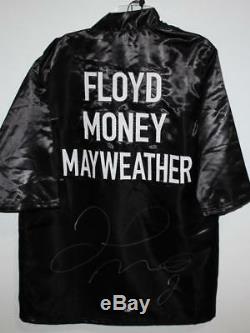 Floyd Mayweather Autographed Black Custom Robe Beckett BAS Silver