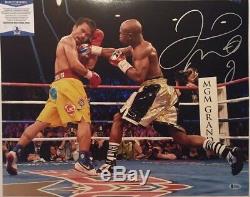 Floyd Mayweather Jr Autographed 16x20 Photo vs Paccqiao Beckett Witnessed COA