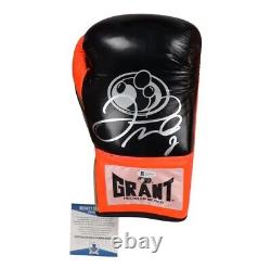 Floyd Mayweather Jr. Signed Grant Boxing Glove (Beckett)