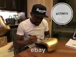 Floyd Mayweather Signed Boxing Glove Private Signing Photo Proof In Display Case
