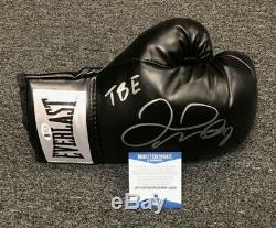 Floyd Mayweather Signed Boxing Glove TBE inscription