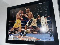 Floyd mayweather signed photo 16x20 (frame Not Included)