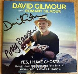 (Pink Floyd) David Gilmour Autographed CD booklet