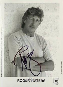 ROGER WATERS, PINK FLOYD 10 x 8 AUTOGRAPHED COLUMBIA OFFICIAL PROMO PHOTO
