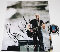 ROGER WATERS PINK FLOYD SINGER & BASSIST SIGNED 11x14 PHOTO BECKETT COA BAS