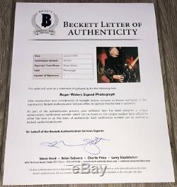 ROGER WATERS SIGNED PINK FLOYD 8x10 PHOTO withEXACT PROOF & BAS BECKETT LOA