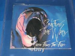 ROGER WATERS Signed Pink Floyd THE WALL 45 SLEEVE Beckett Authenticated & Encap