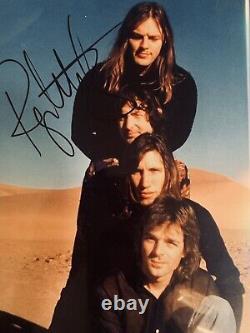 ROGER WATERS signed WITH Pink Floyd Photo 8X10