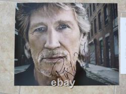 Roger Waters Pink Floyd Signed Autographed 16x20 Photo Beckett Certified