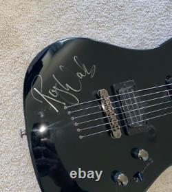 Roger Waters Signed Electric Guitar Pink Floyd Band Dark Side Moon Wall Bas